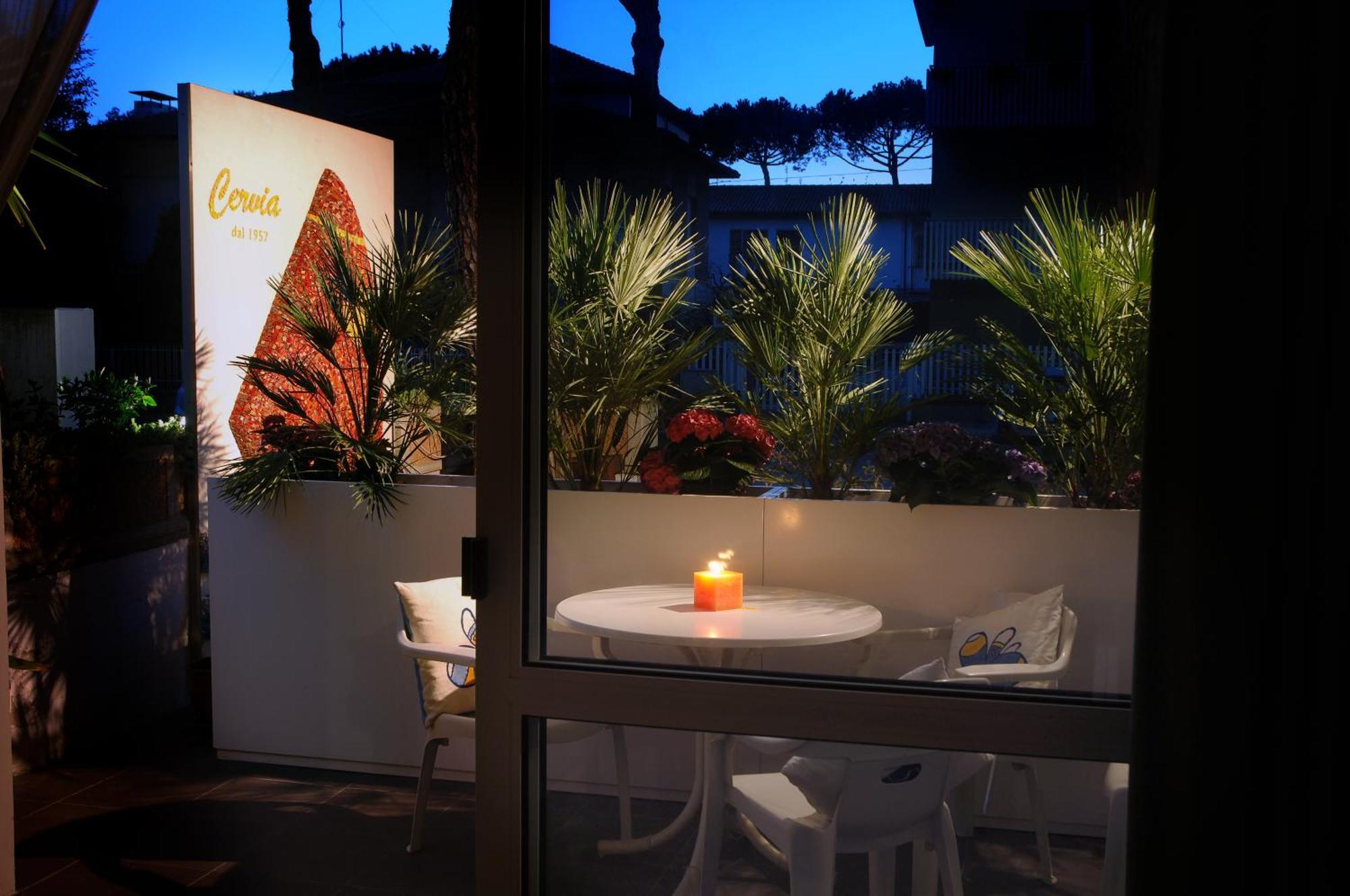Hotel Eros Residence Cervia Kültér fotó